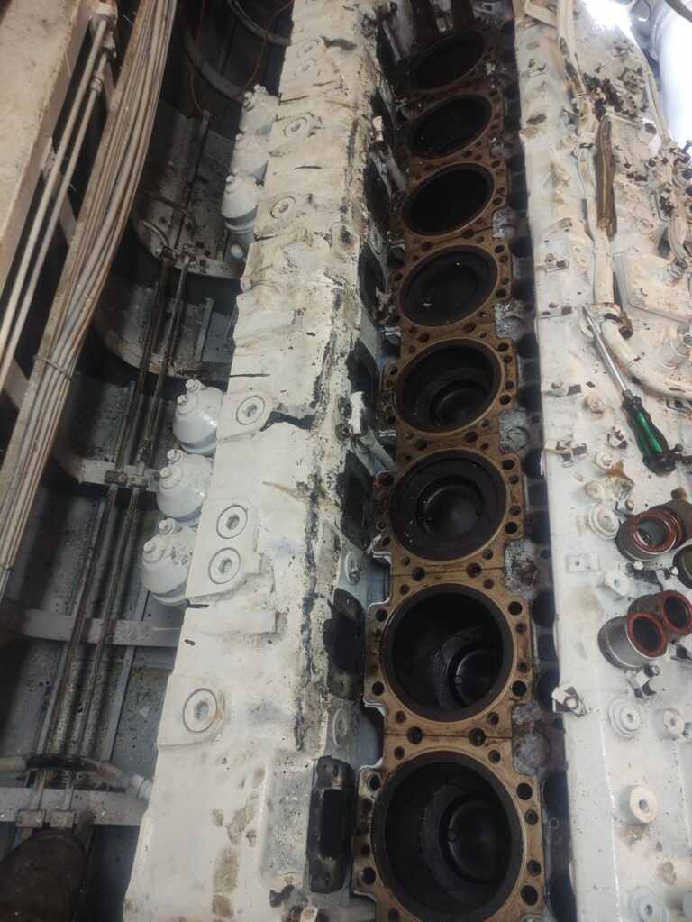 Rhodes Marine Diesel (8)